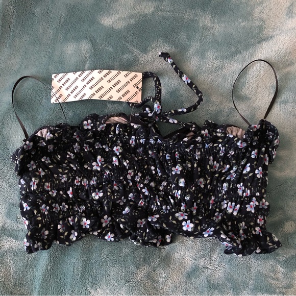 NWT UO Smocked Tie Tube Top in Blue Multi - Picture 3 of 4